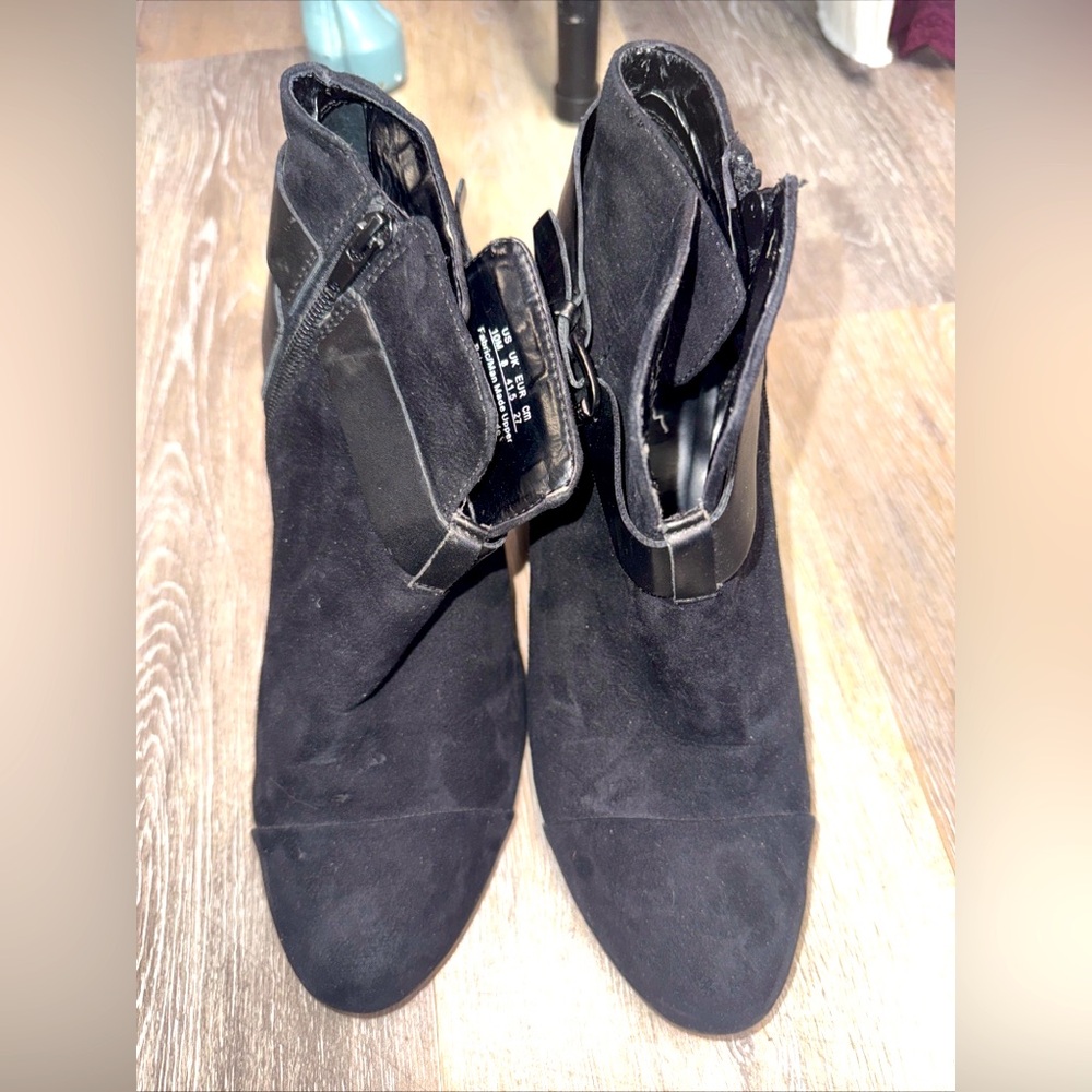 Carlos Santana Ankle Booties Size 10M Solid Black Zip On Side Women's
